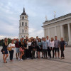 Společná fotka účastníků setkání u katedrály ve Vilniusu (foto Marek Krajči)