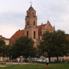 V historickém centru Vilniusu se nachází například mnoho různých kostelů (foto Marek Krajči)